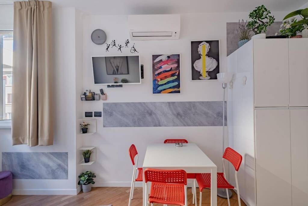 Modern Apartment At San Giovanni Rom Exteriör bild